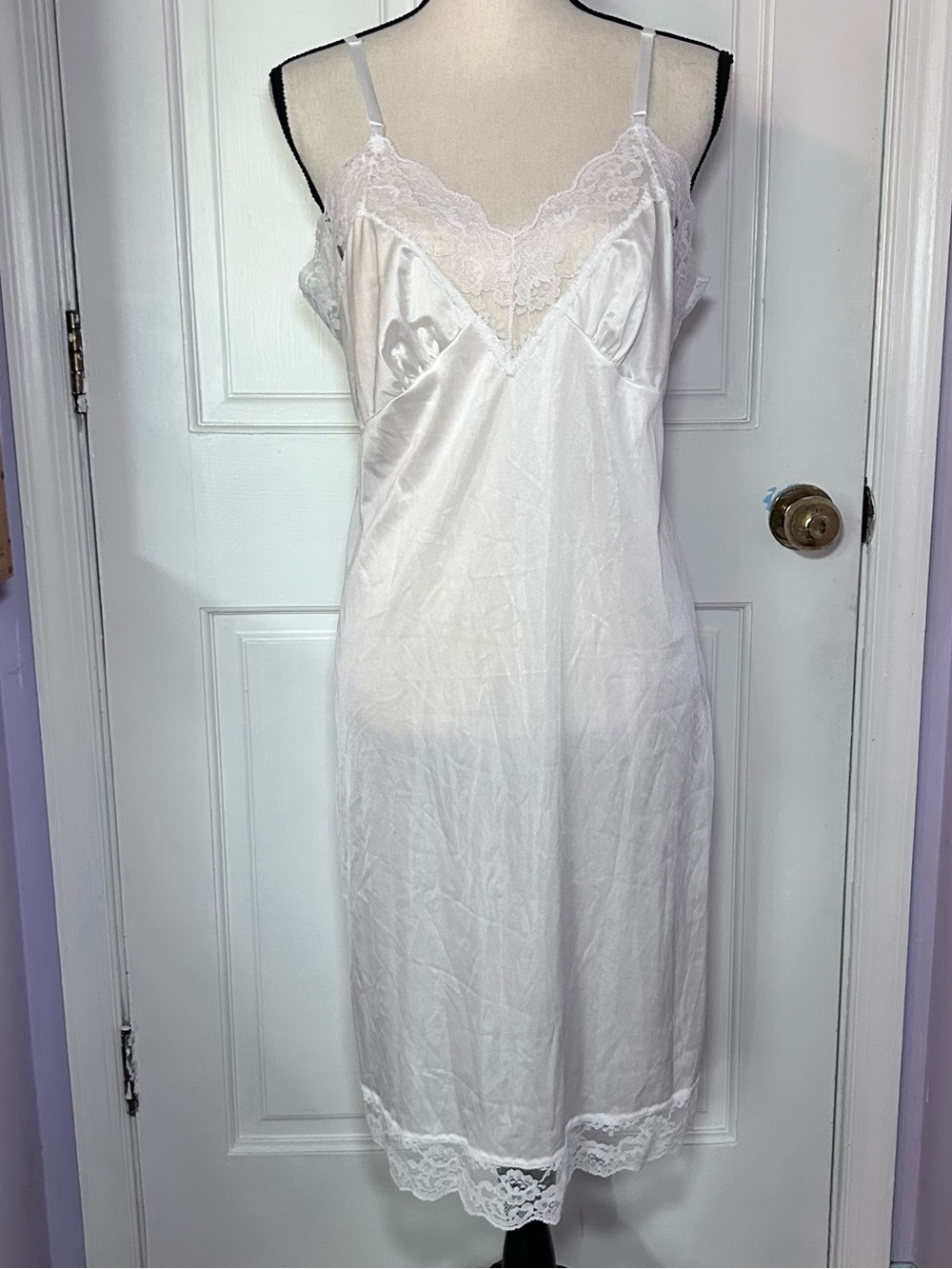 Vintage Sliperfection White Nylon Full Slip Dress Women’s 38 Lace Trim USA